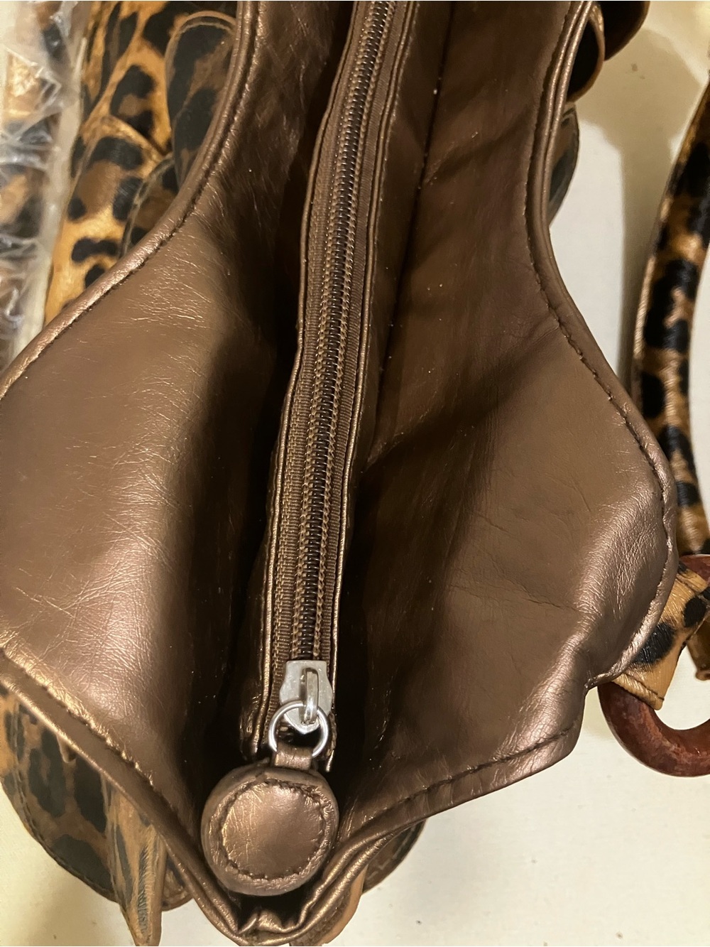 Leopard Print Scallop circle Shoulder Bag with Beaded Handle - Brown/Black - Picture 5 of 7